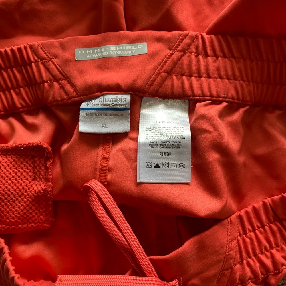 Women's PFG Pull-On Shorts in Coral Size XL - Picture 5 of 7